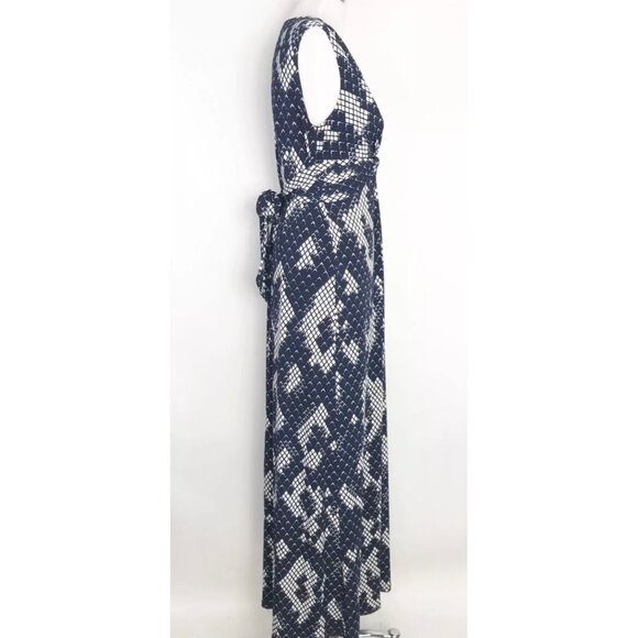 •SOLD•ELIZA J Navy Blue + White Print Knot Front Sleeveless Maxi Length Dress - Picture 3 of 9